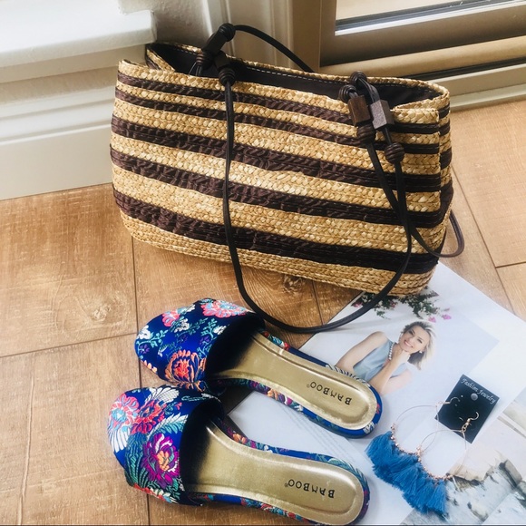 Lovely Blue Floral Sandal 🌺Sale - Picture 2 of 5